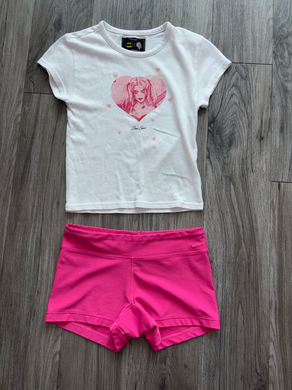 RARE Harley Quinn SHE Darc Small NWOT Baby Tee + XS Hot Pink Nike Shorts